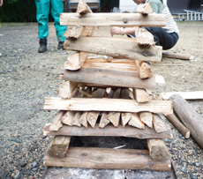 キャンプファイヤー